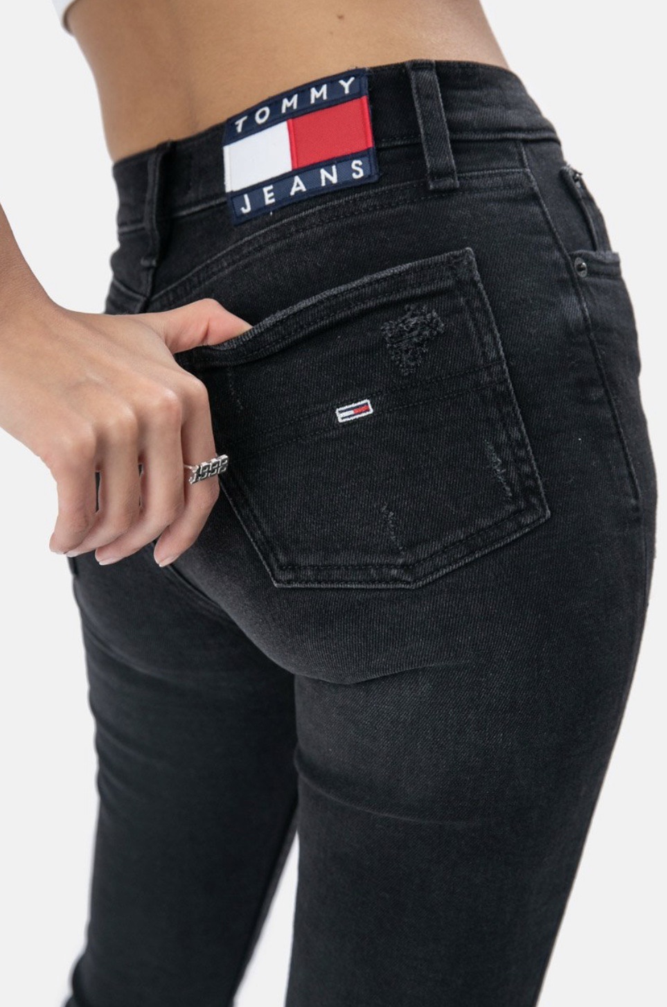 ג'ינס SLIM סיומת גזורה // Tommy Hilfiger
