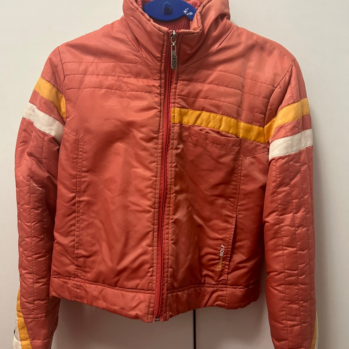 מעיל נשים מותג גולף , מידה 40 . משומש במצב טוב מאוד . איסוף מחיפה או אפשרות למשלוח . מחיר 100 שח