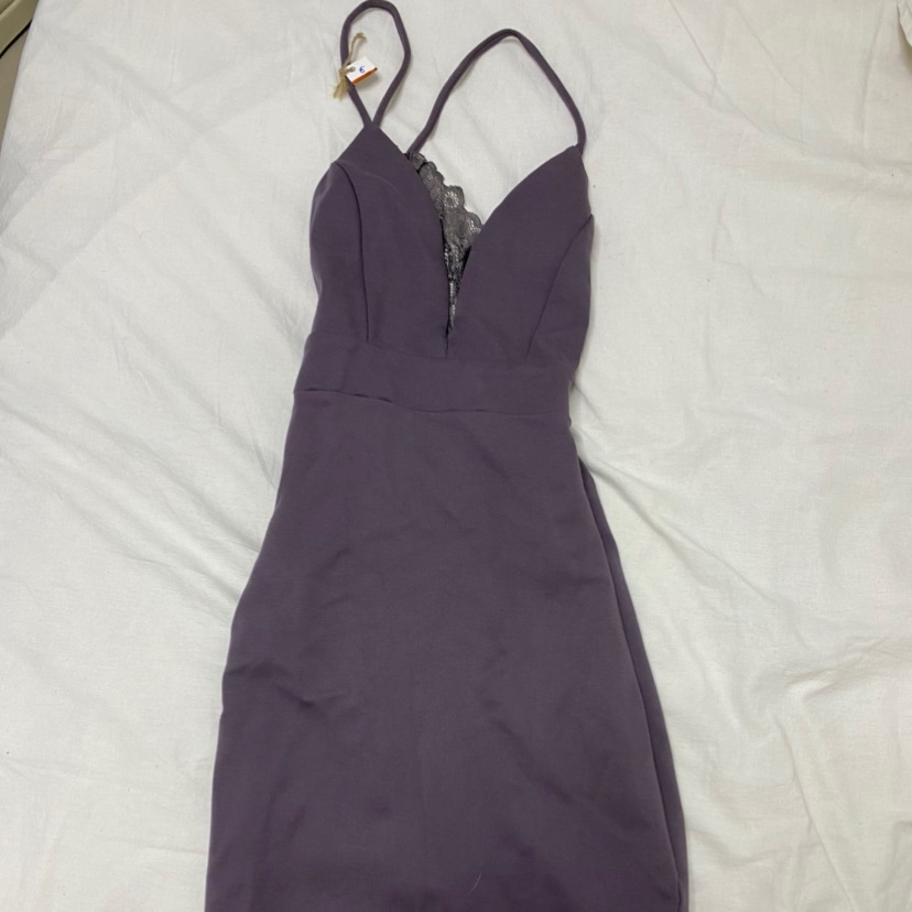 שמלת מיני בצבע סגול לילך💜