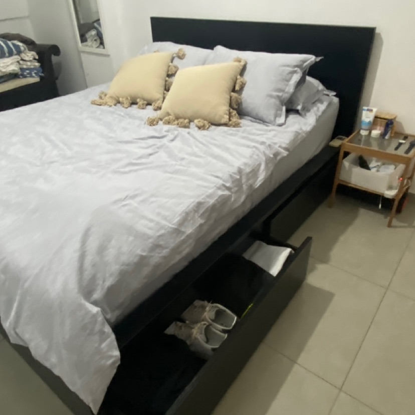 מיטה זוגית עם 4 מגירות