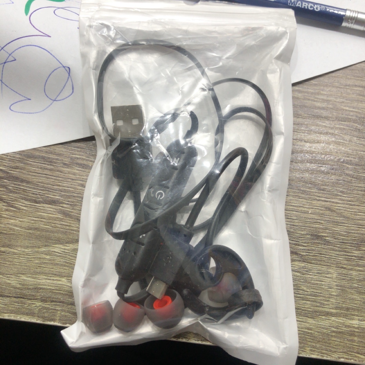 אוזניות בלוטות חדשות 