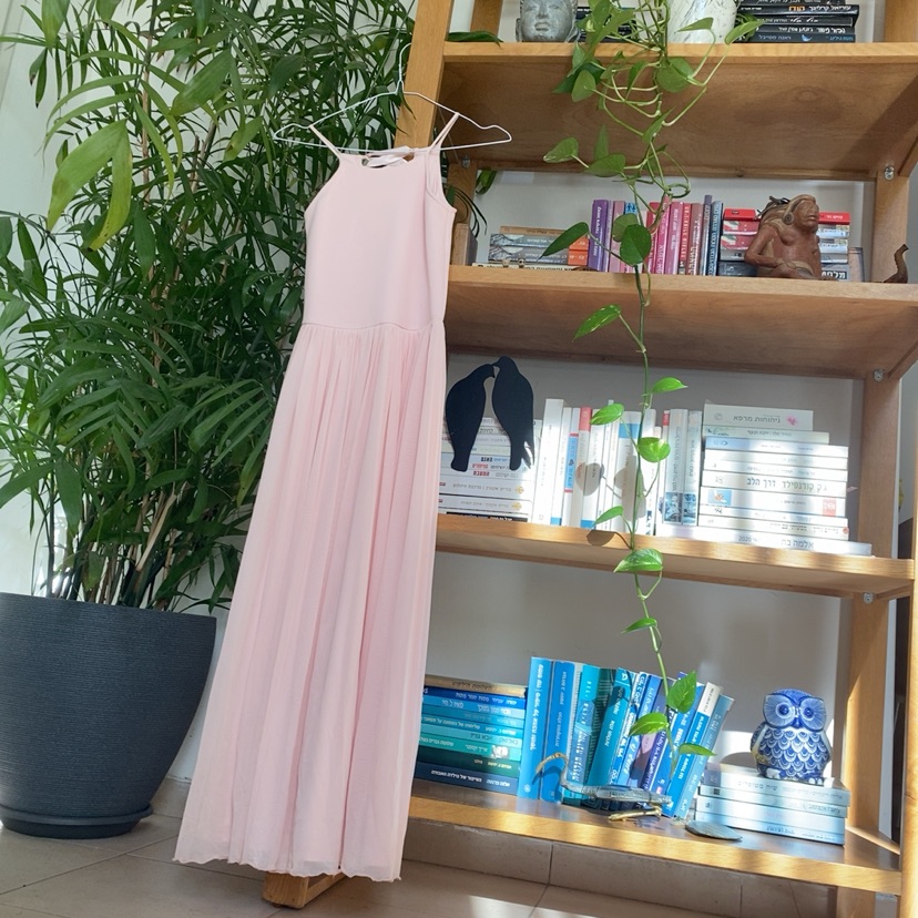 שמלה ורודה ארוכה לילדות