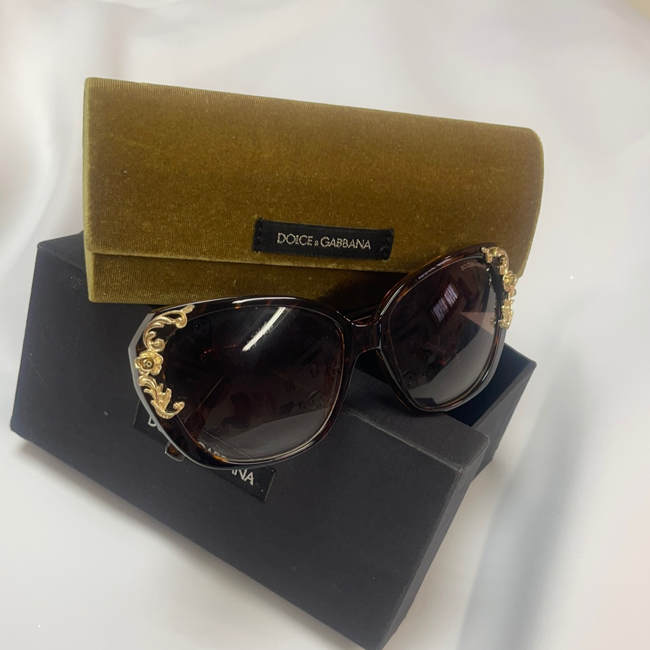 משקפי שמש Dolce gabbana 