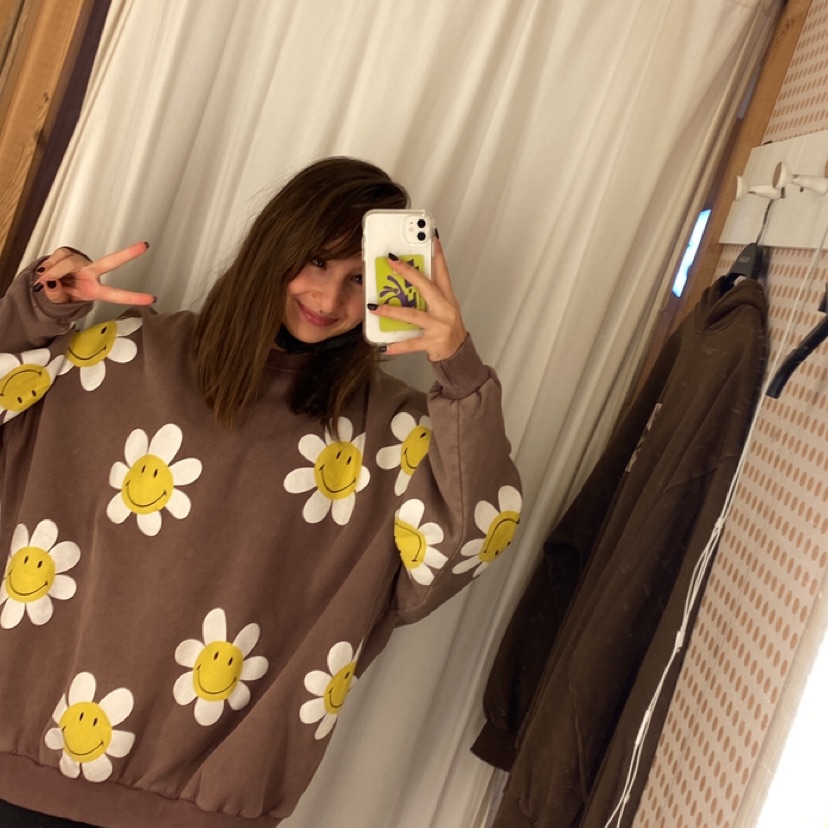 פוטר פרחים מחייכים במצב מעולה. מידה XL 