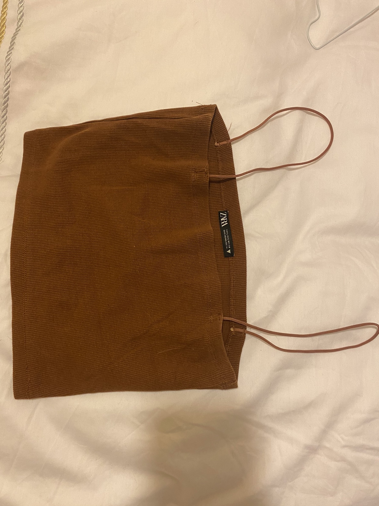 טופ basic חום מZARA, מידה L