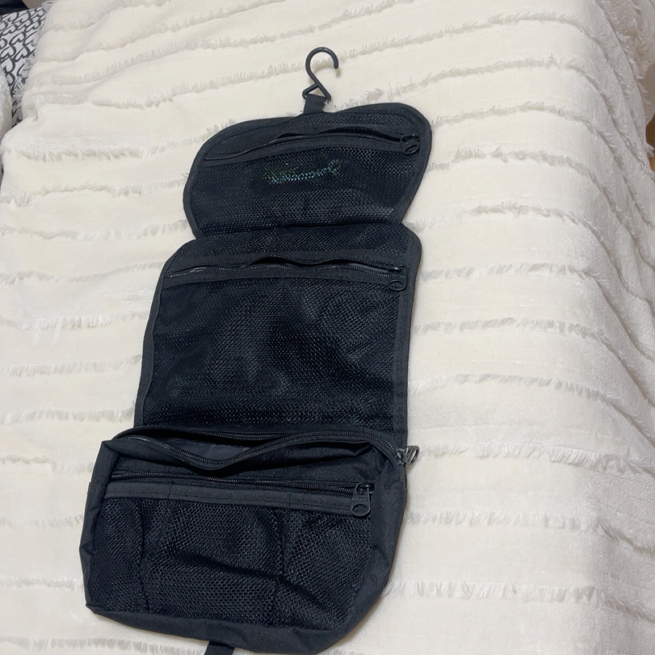 תיק רצחה שחור מושלם מלא מקום🖤