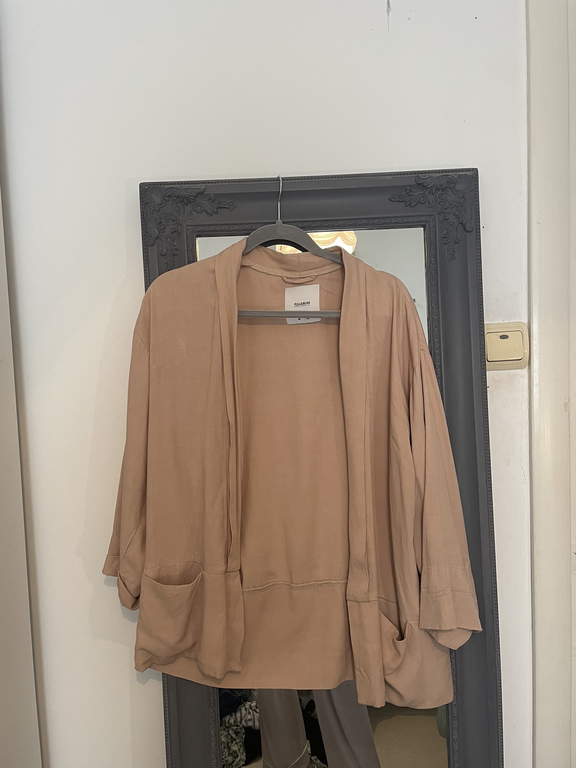 בלייזר רופף מהמם, צבע שמנת-ורוד, מידה M.