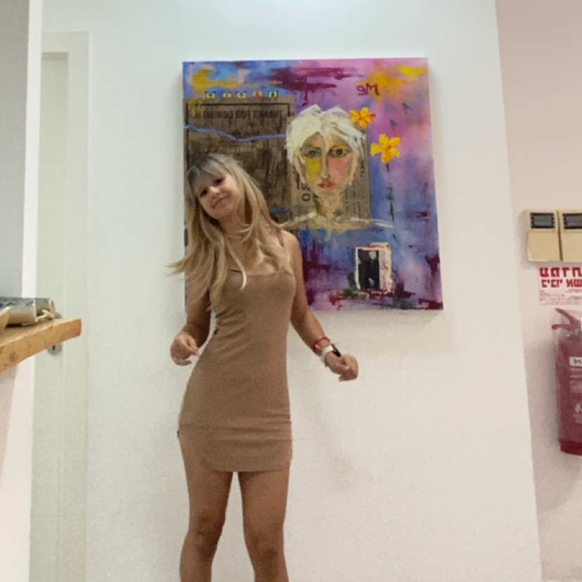 שמלה חומה בהירה במידה s