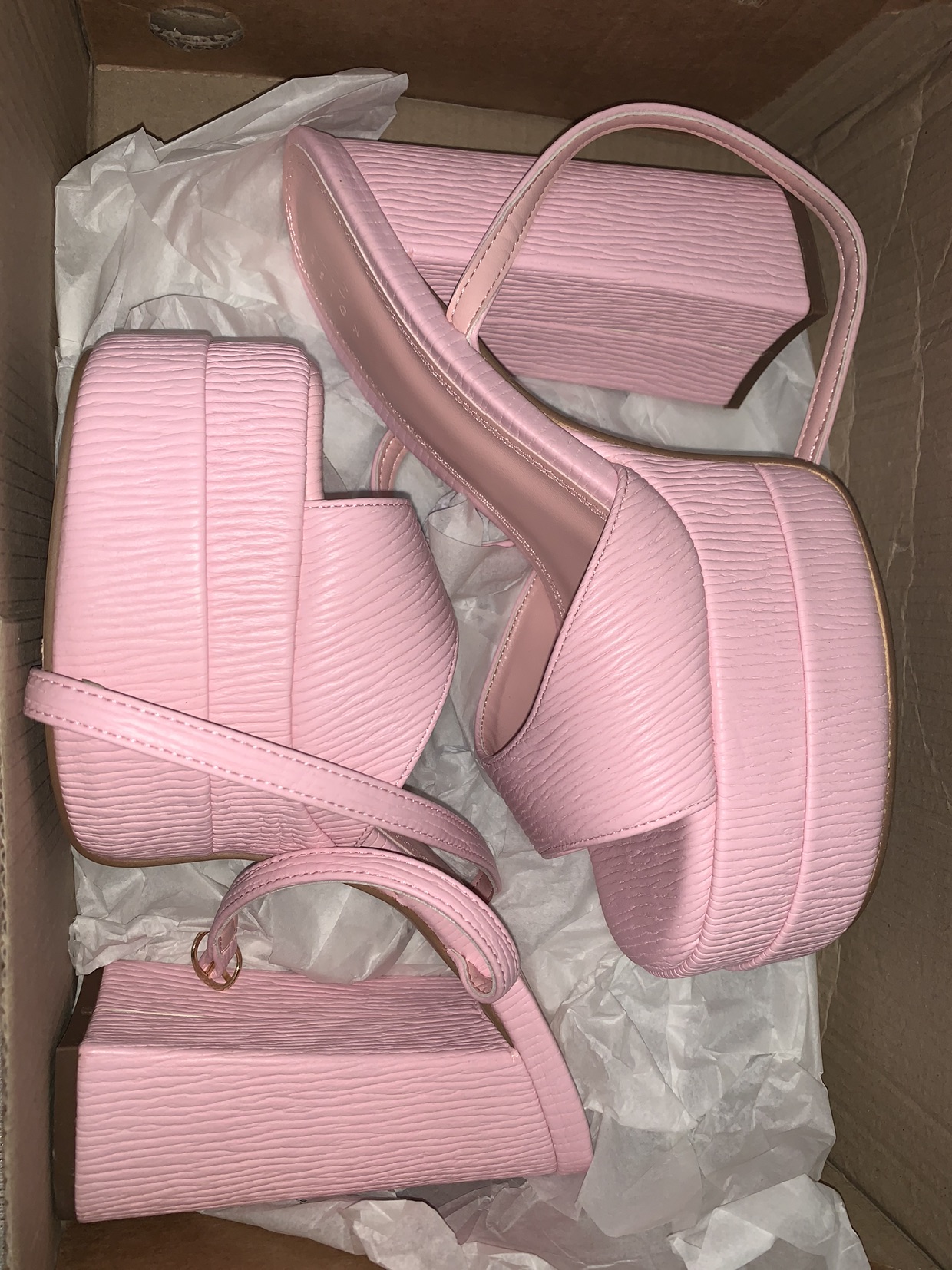 נעלי פלטפורמה 