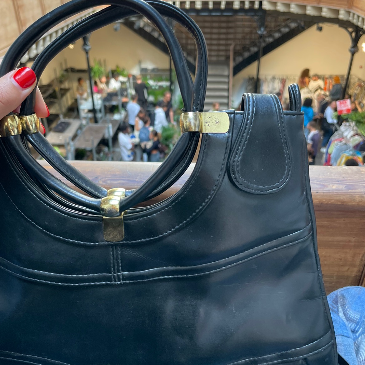 Vintage bag -Belleville market 