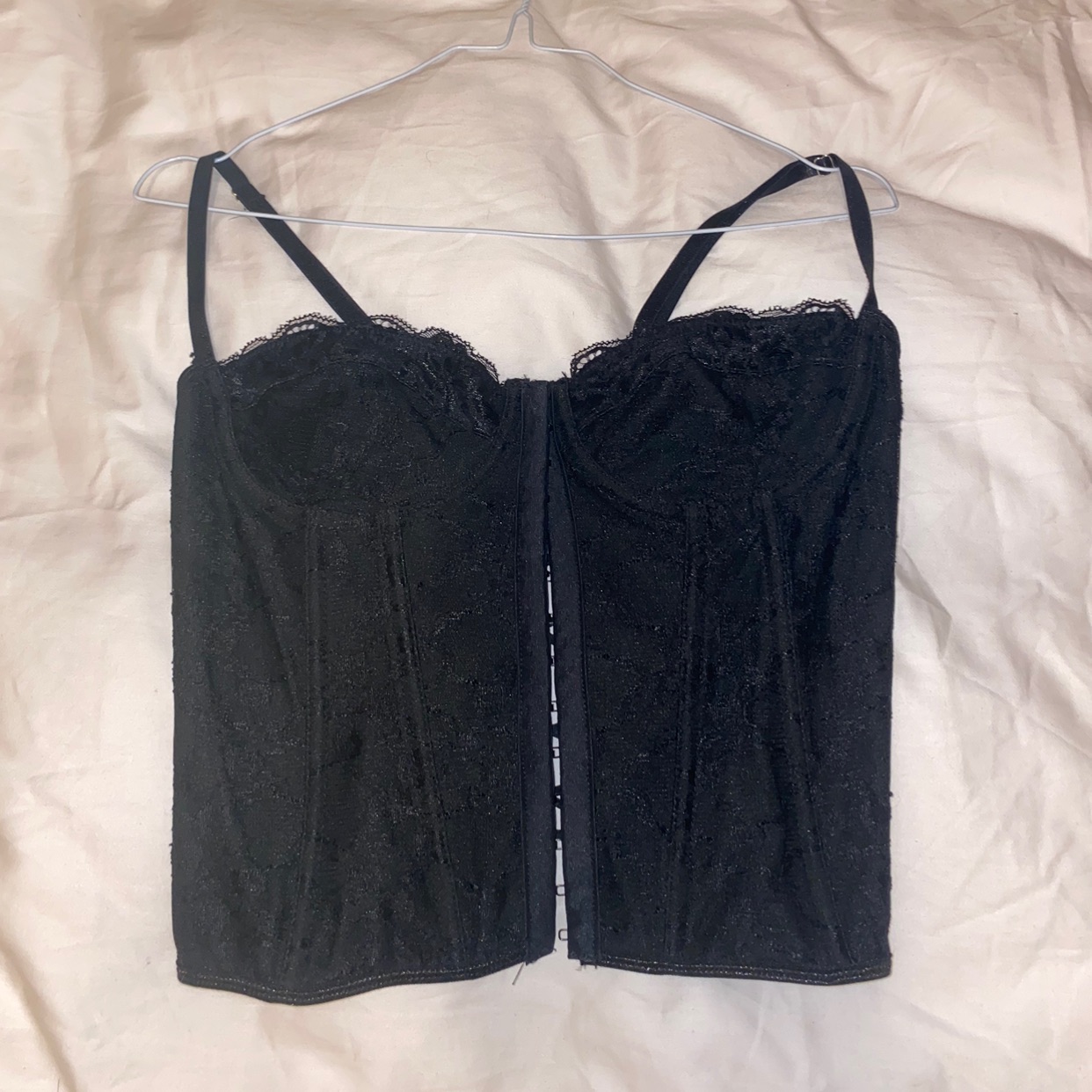 מחוך שחור, מידה M, לא נלבש מעולם