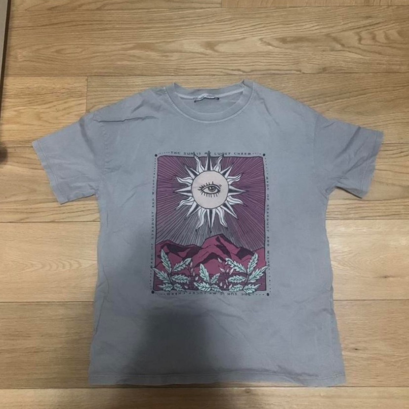 חולצה אוברסייז אפורה pull and bear