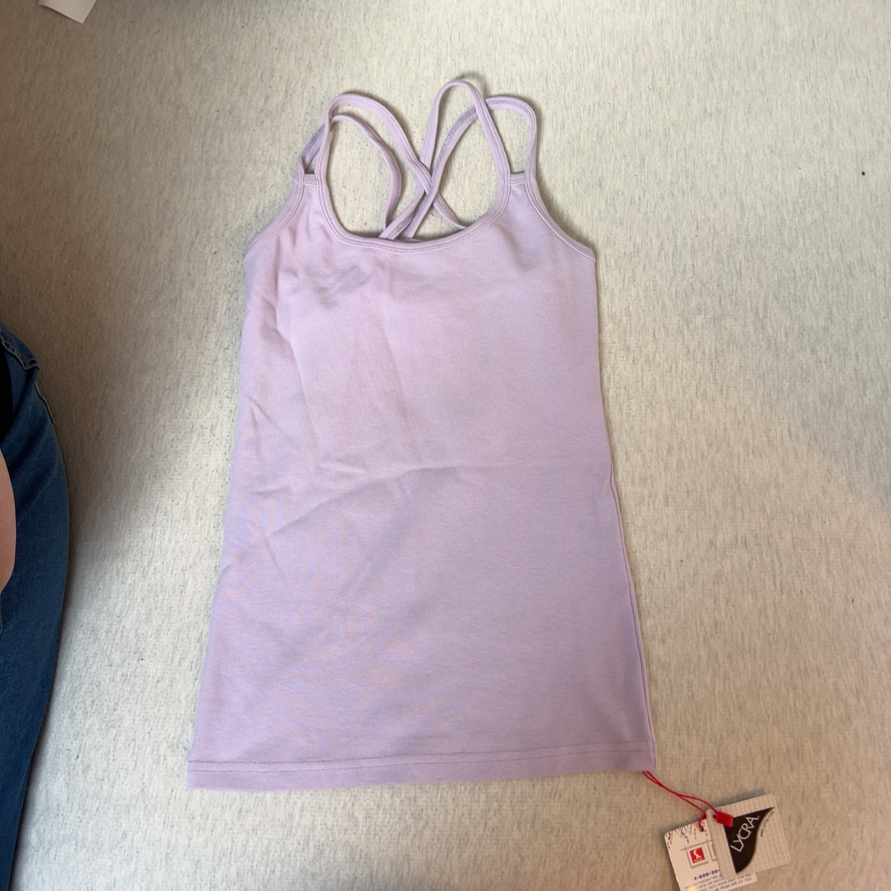 גופייה סגולה חדשה