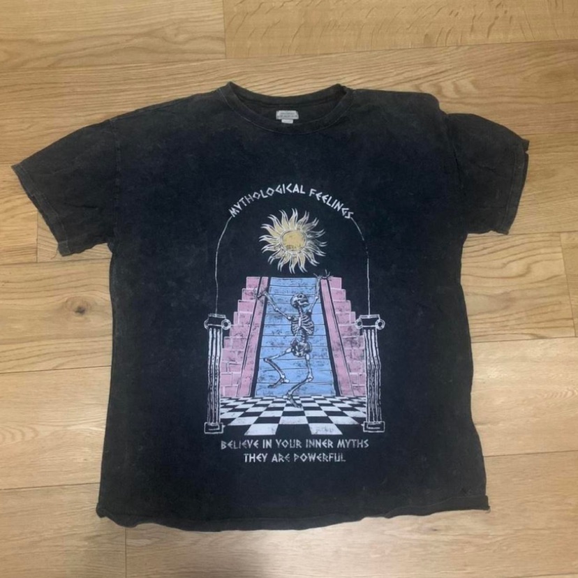 חולצה אוברסייז אפרפרה שחורה מפול אנד בר❣️