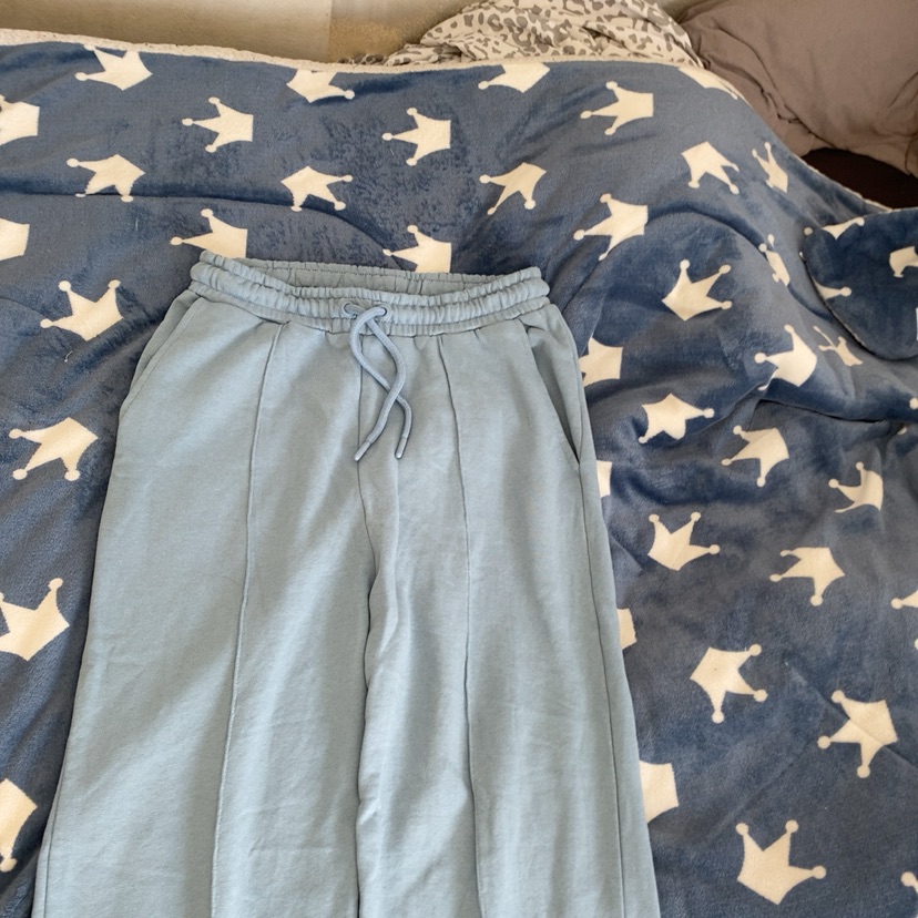 טרנינג מתרחב תכלת מהמם מחמיאה בטירוף