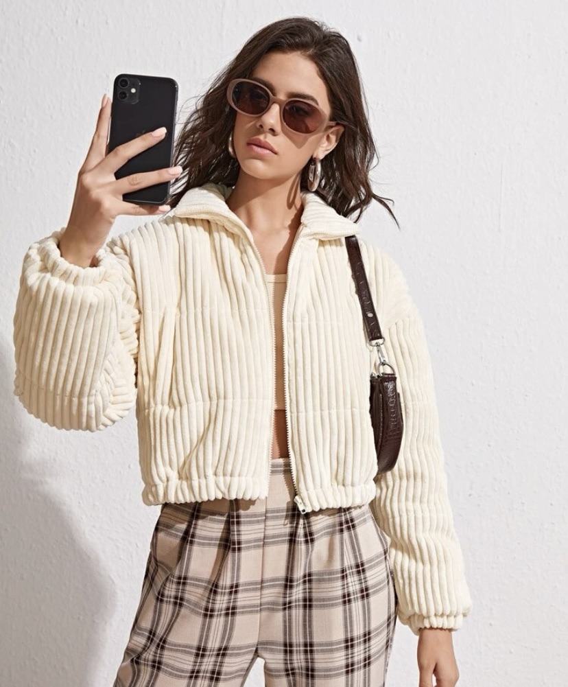 ז׳קט קרופ בז׳ נפוח חדש וטרנדי