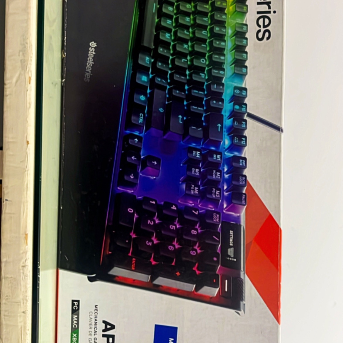 מקלדת גיימינג - Apex 7 blue switches 