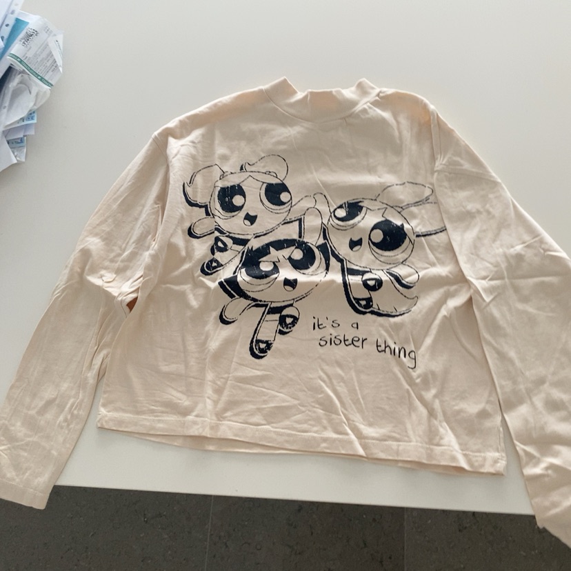 חולצה בצבע שמנת בנות הפאוורפאף מידה S מזארה *לא נלבשה אף פעם*
