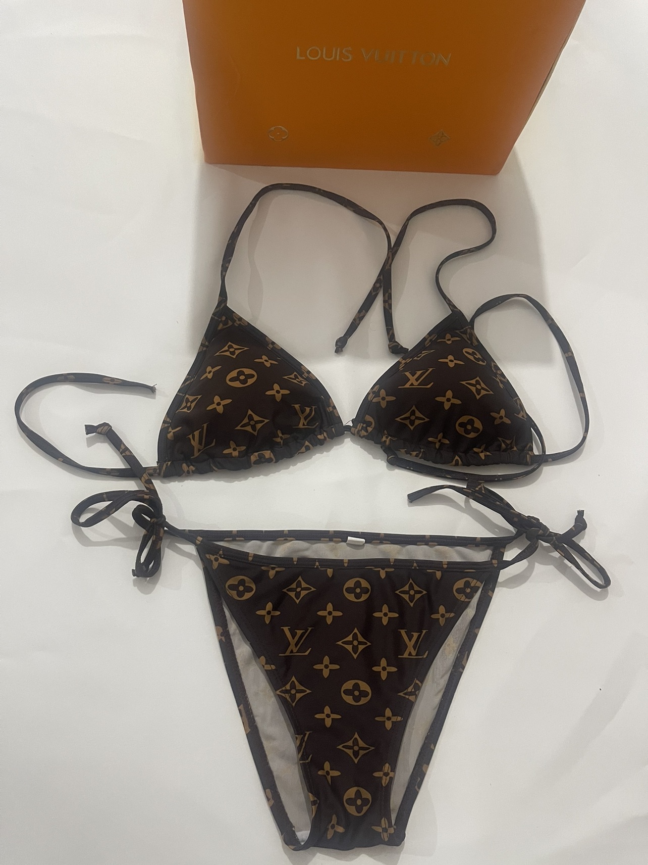 בגד ים לואי ויטון 