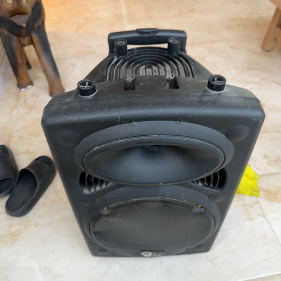 זוג רמקולים קריוקי ובידרות קריוקי במצב חדש