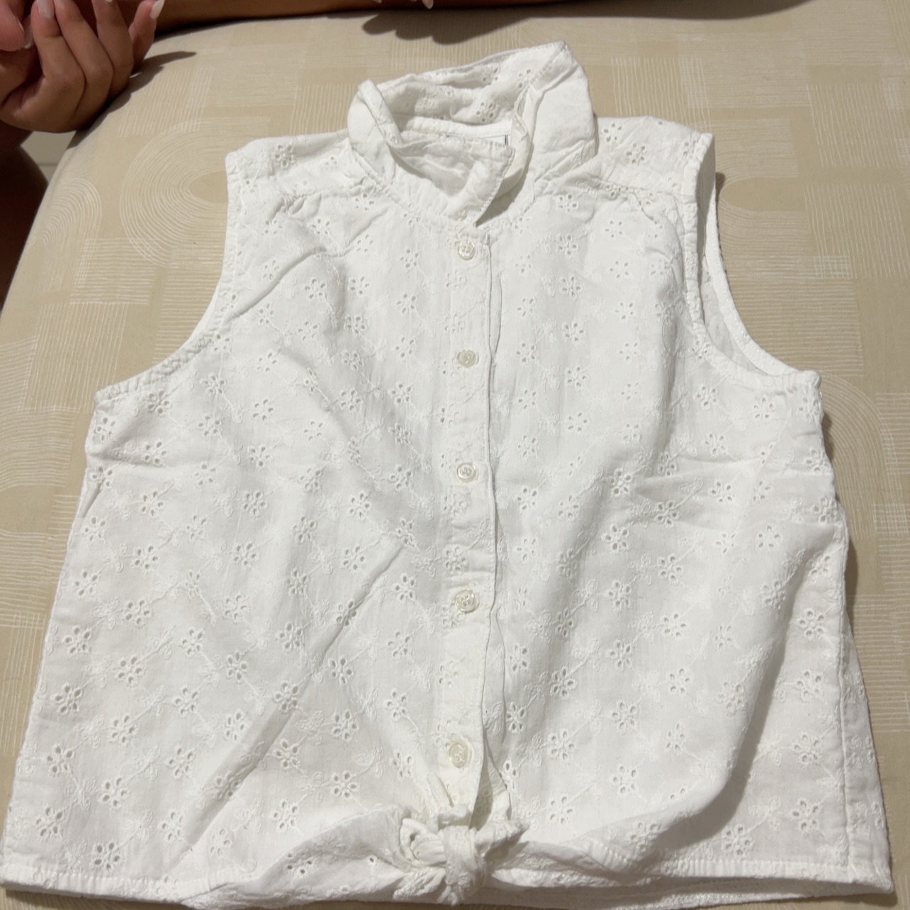 חולצה לבנה מידה 9-10