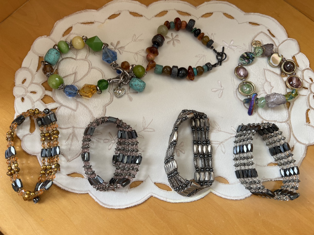 צמידים ליד איכותיים