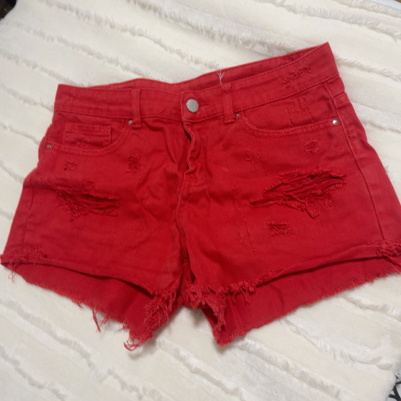  שורט בצבע אדום (מTFS) נקנה ב110₪❤️