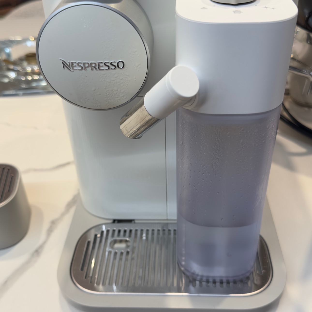 מכונת קפה נספרסו Grand Latissima