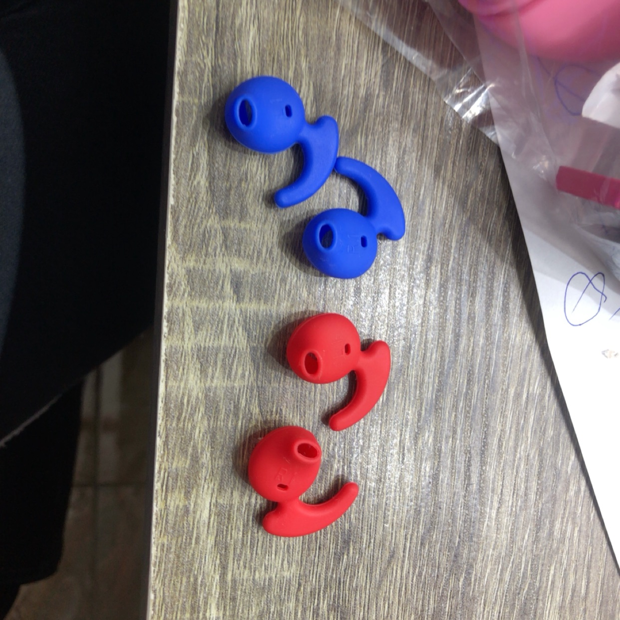 גומיות איירפודס