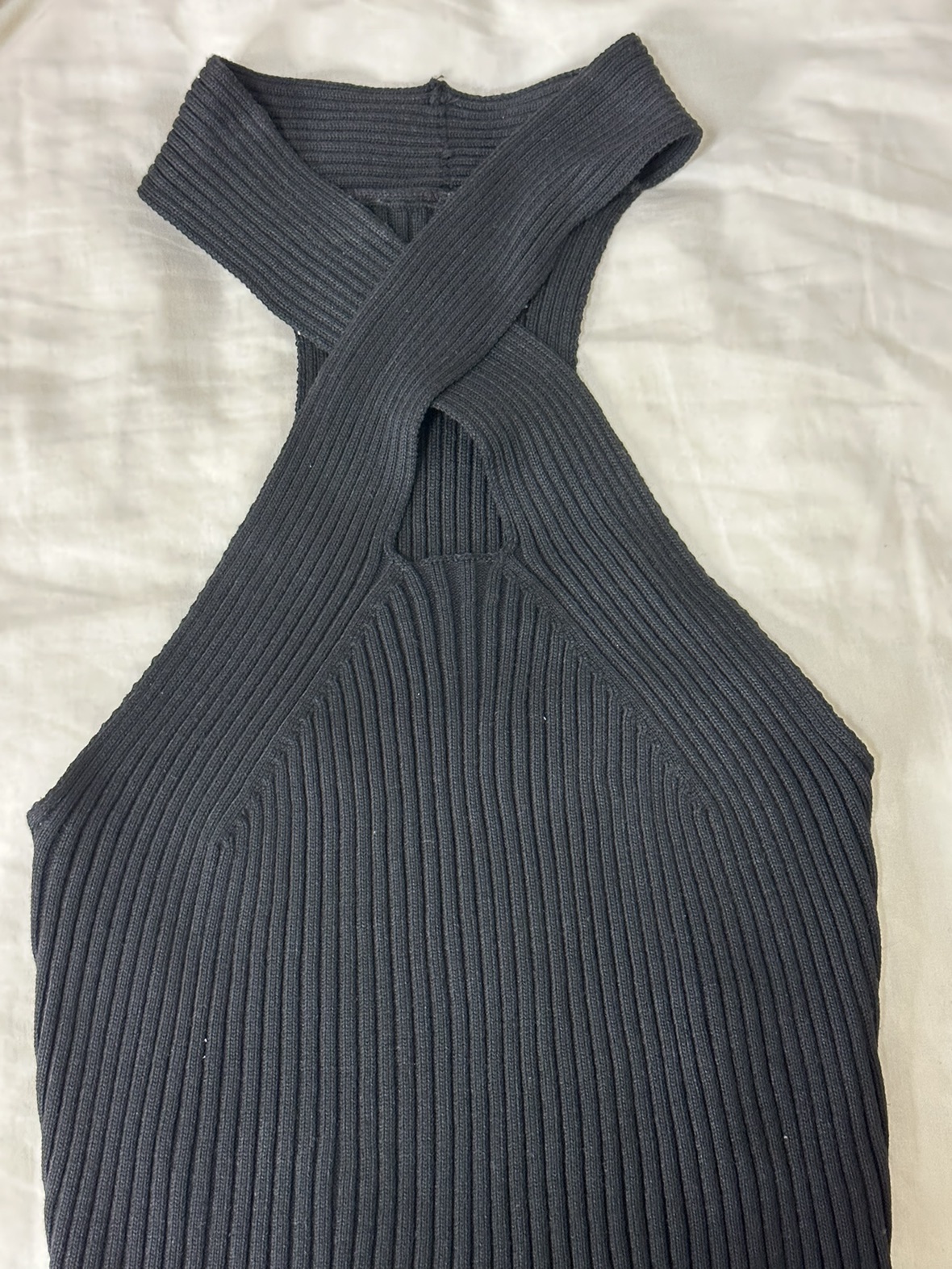 גופיה שחורה מידה S