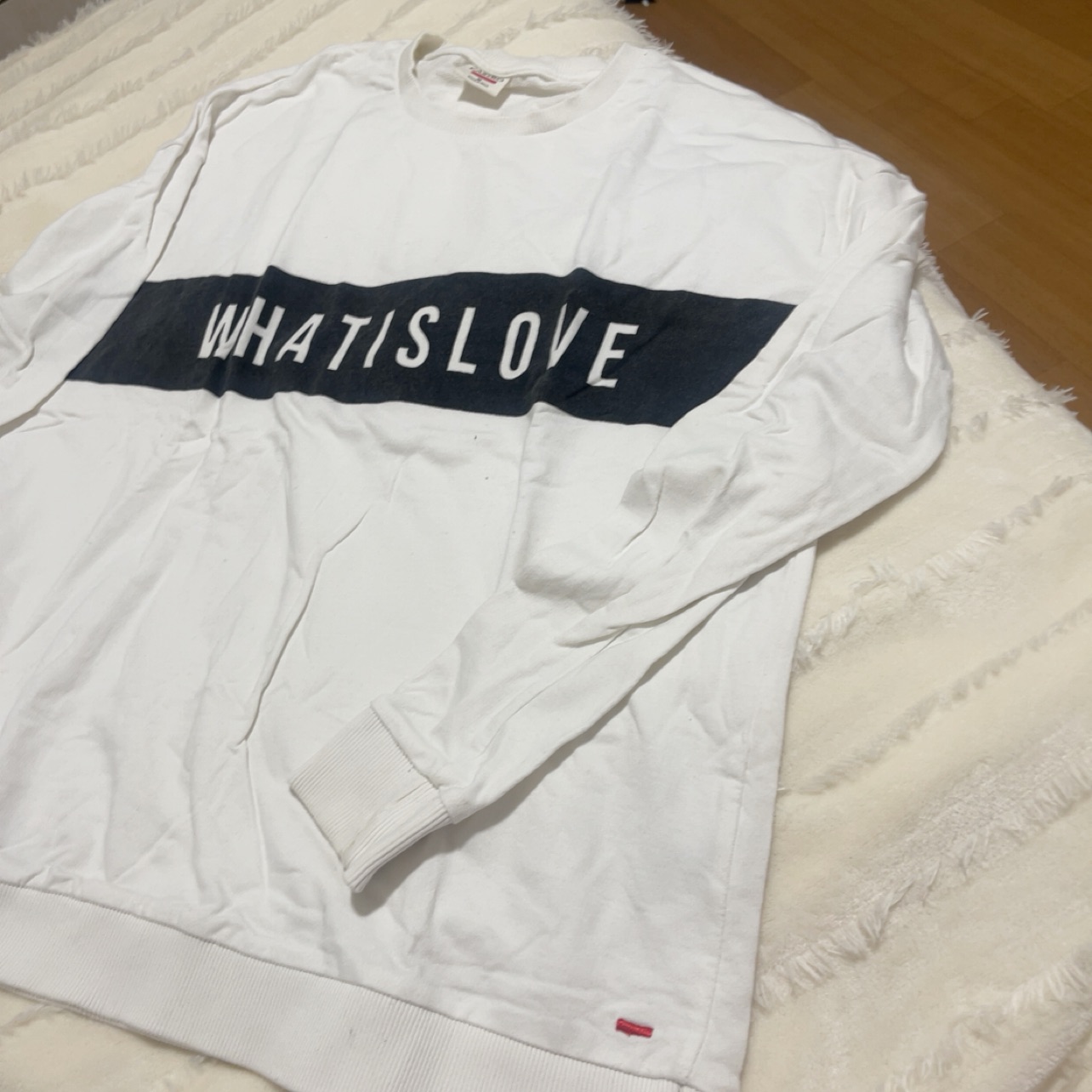 סוודר לבן מקסטרו (M) בקושי נלבש🤍