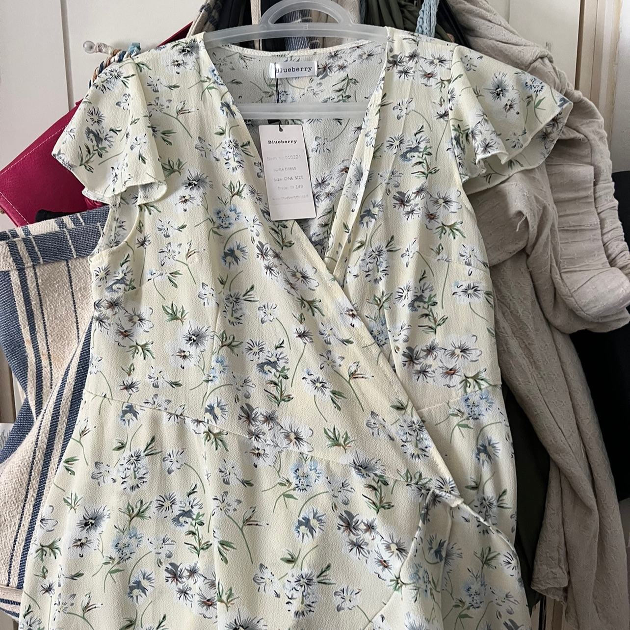 שמלה מבלוברי עם טיקט!!!