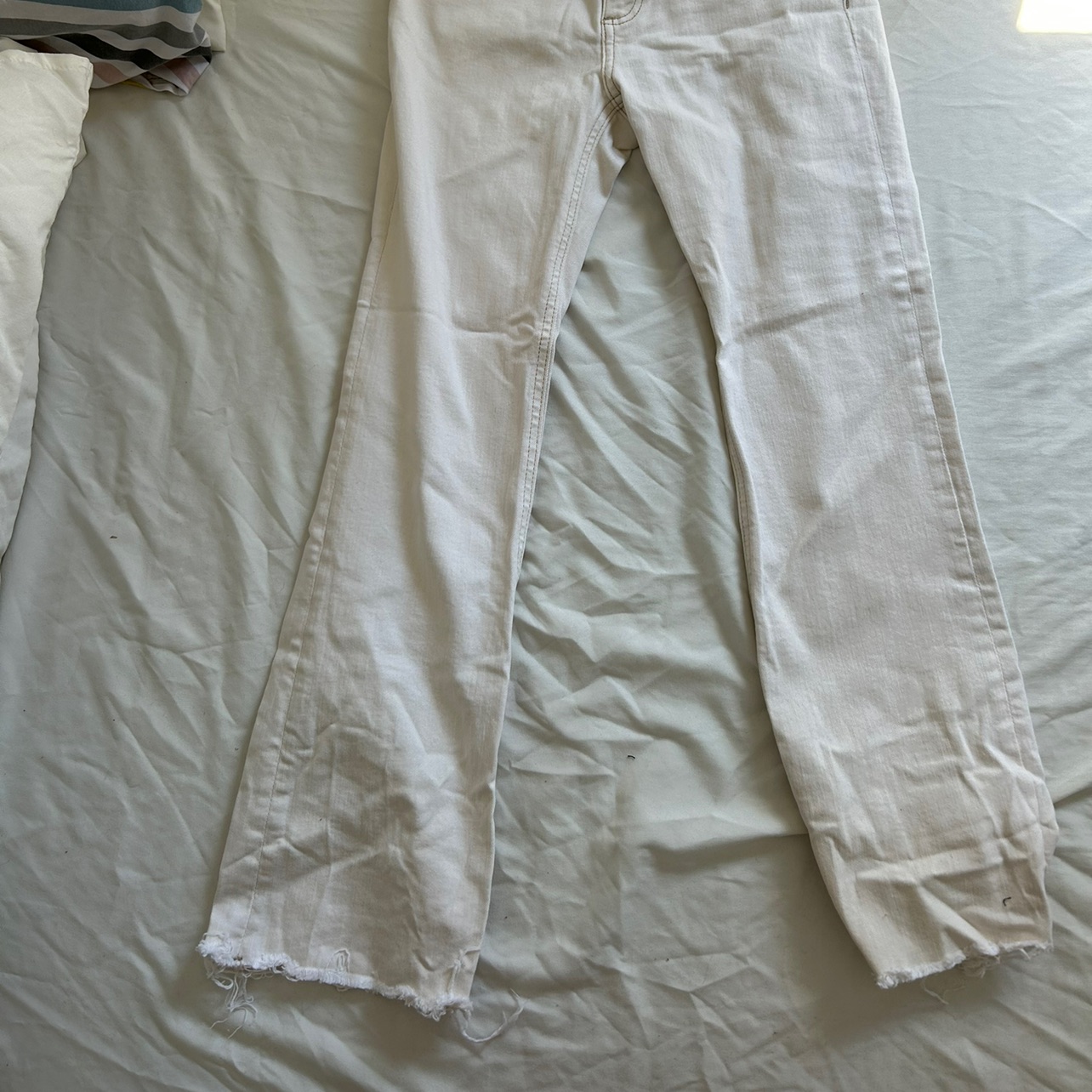 ג׳ינס בצבע קרם מנגו🤍