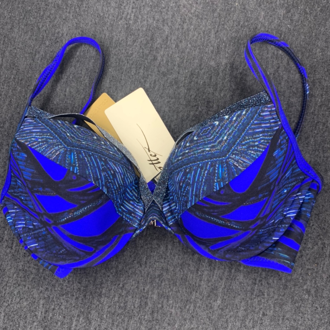 חזיית בגד ים גוטקס