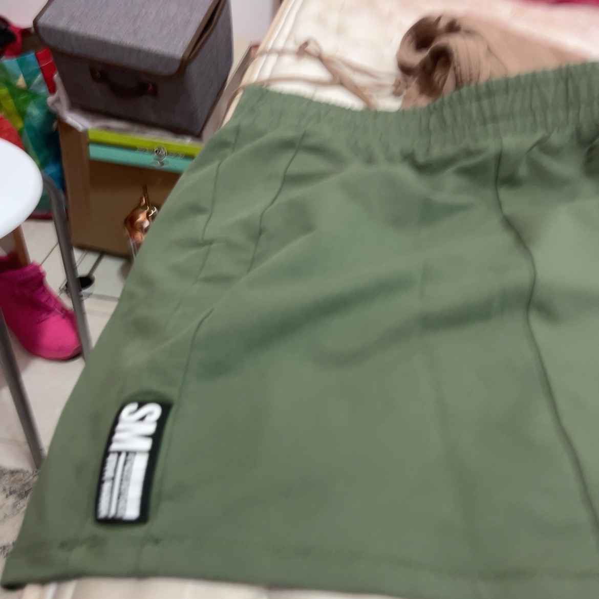 חצאית חדשה לגמרי של סטיב מאדן מידה xl צבע זית מוכרת כי קטנה עליי 