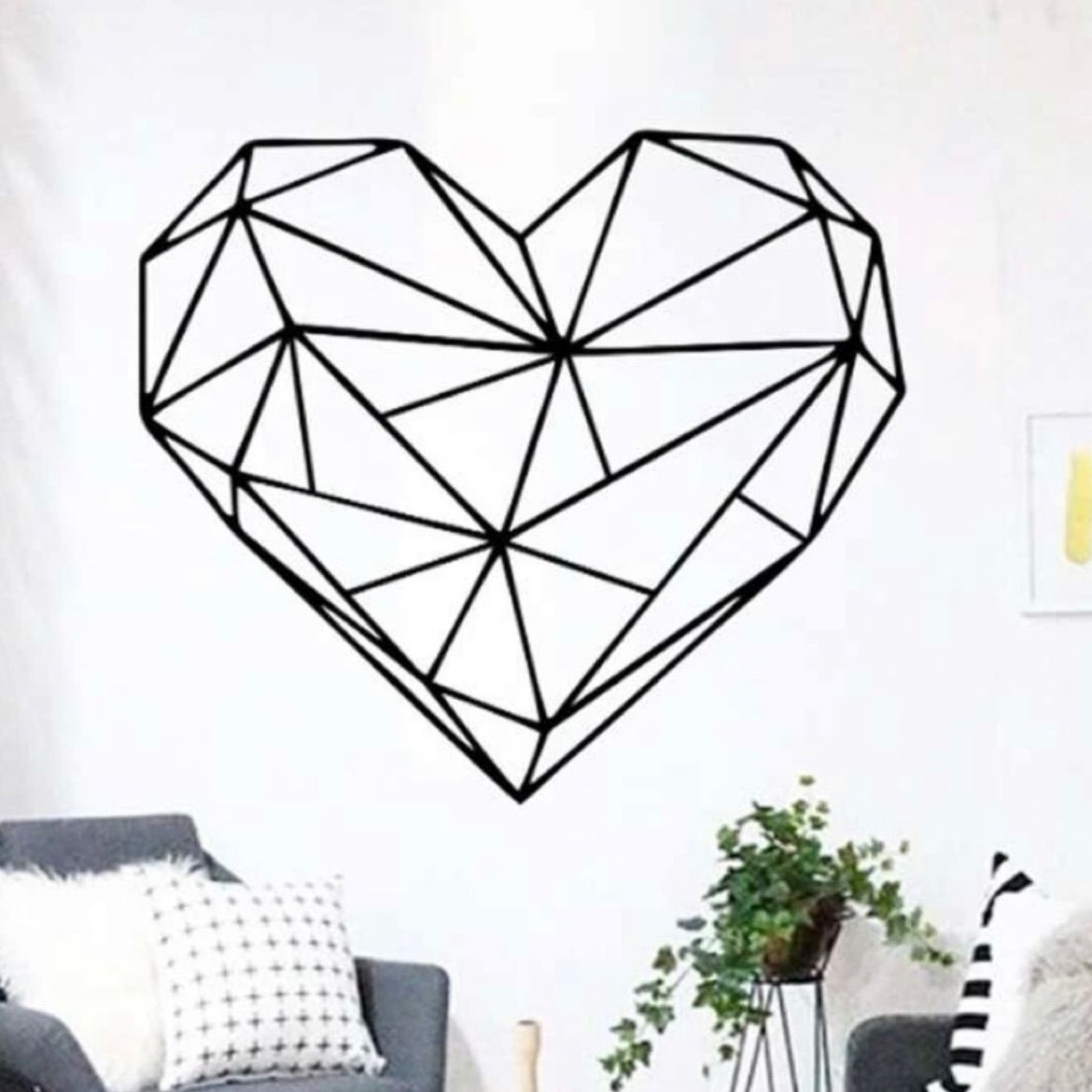 מדבקה לקיר בצורת לב