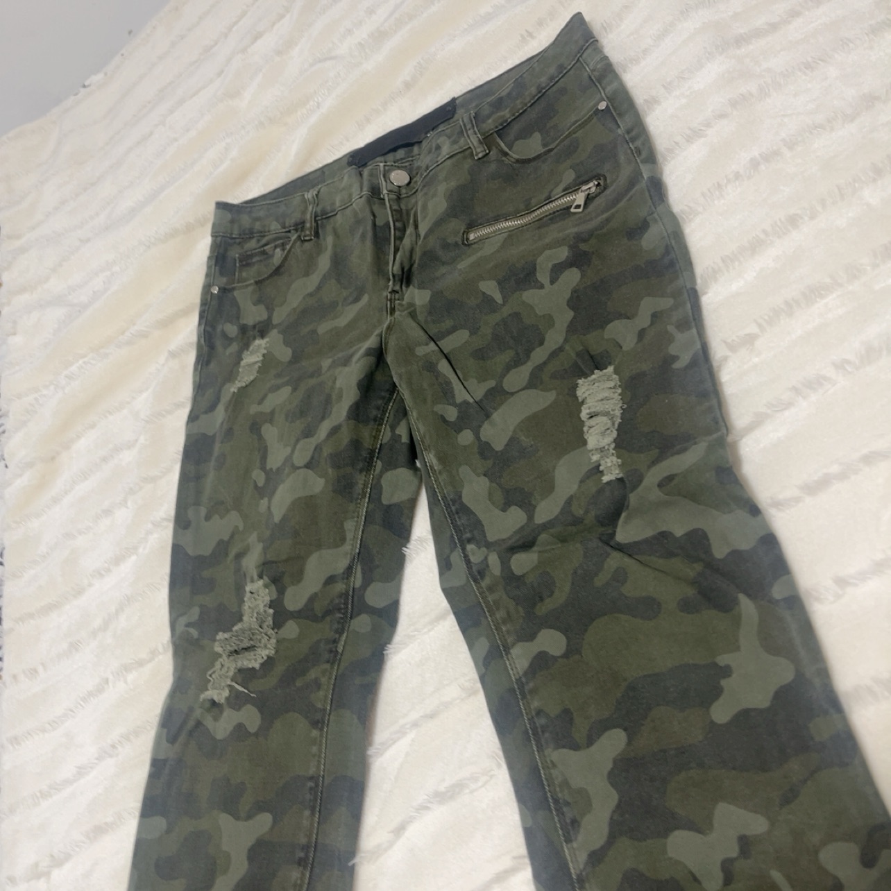 ג׳ינס עם הדפס צבאי (40)💚