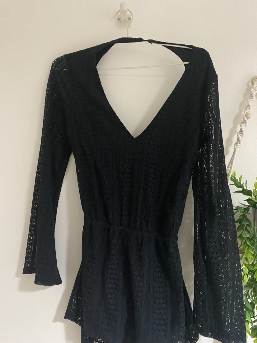 אוברול תחרה מעדיקה מידה xs לא נלבש מעולם עדיין עם טיקט