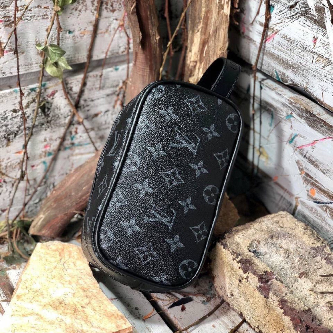 תיקי רחצה /איפור