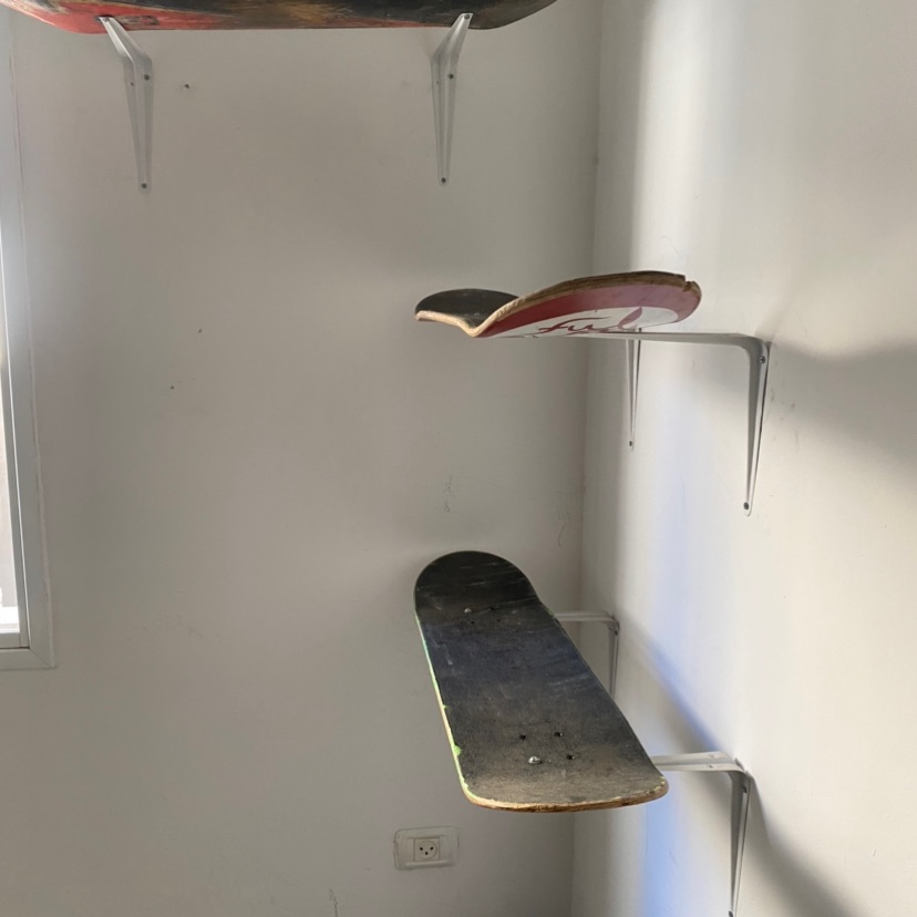 מדפים סקייט מקצועי 