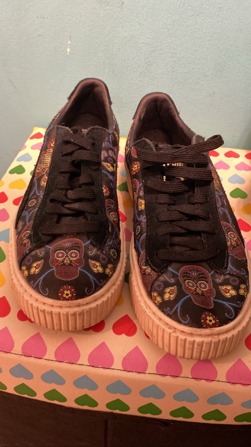 נעליים של פומה (מקוריות), מידה 37, בצבע שחור עם ציורי גולגלות✨