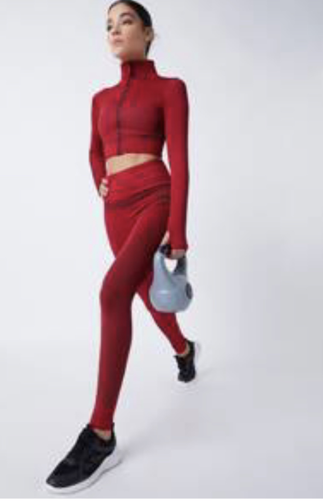 חליפת ספורט