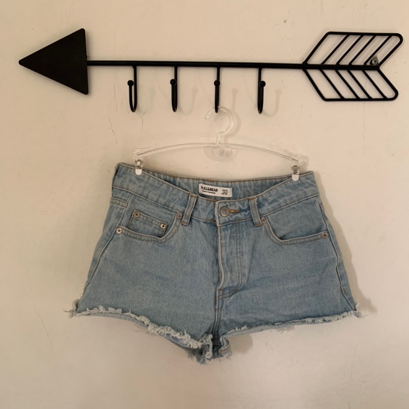 ג׳ינס קצר pull&bear