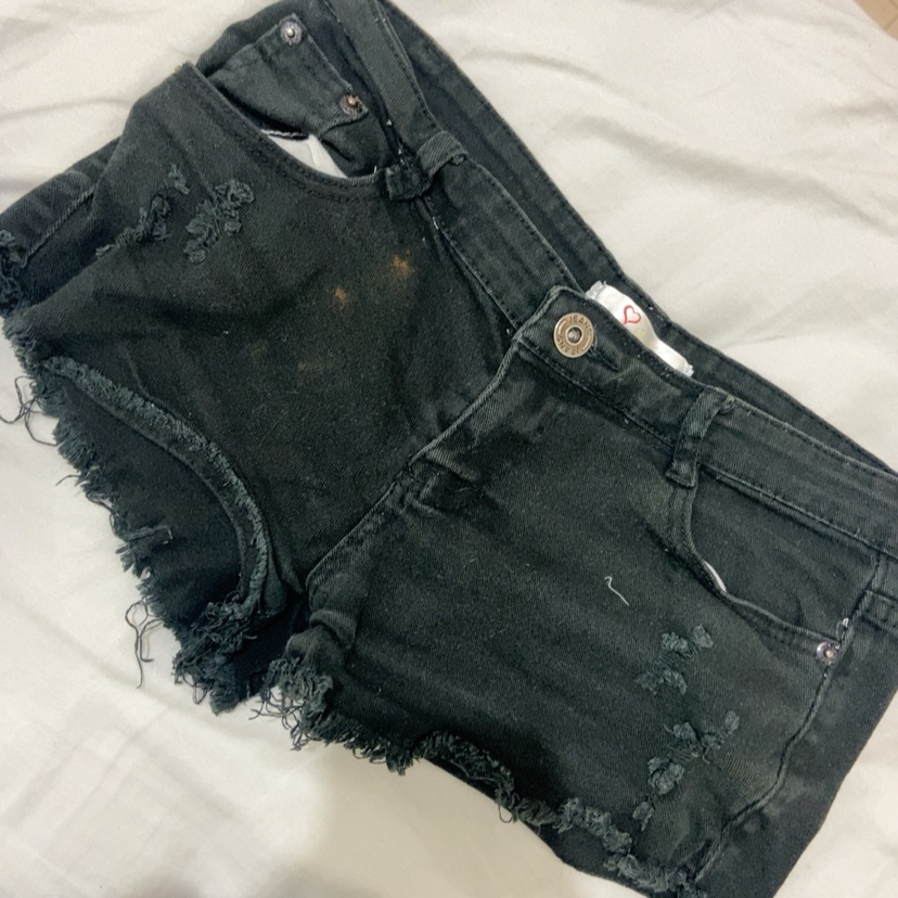 שורט גינס ב5 שקל