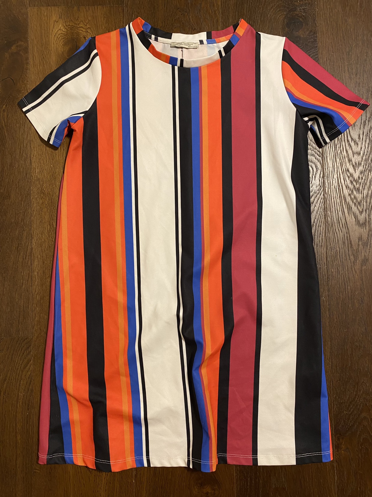 שמלת פסים מזארה