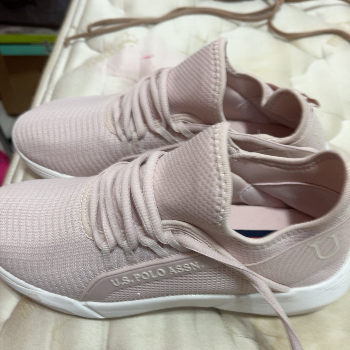 נעל ספורט מהממת מניו יורק לא ננעלה בכלל מידה 8.5 כלומר 39 שלנו של חברת us polo 