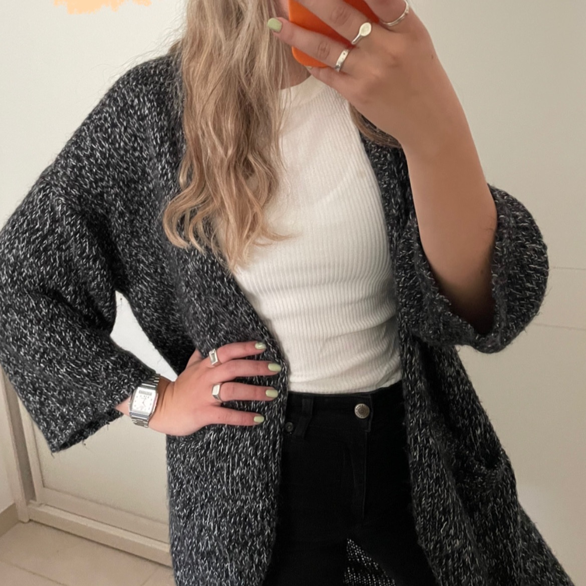 קרדיגן חמוד, נלבש פעמים בודדות