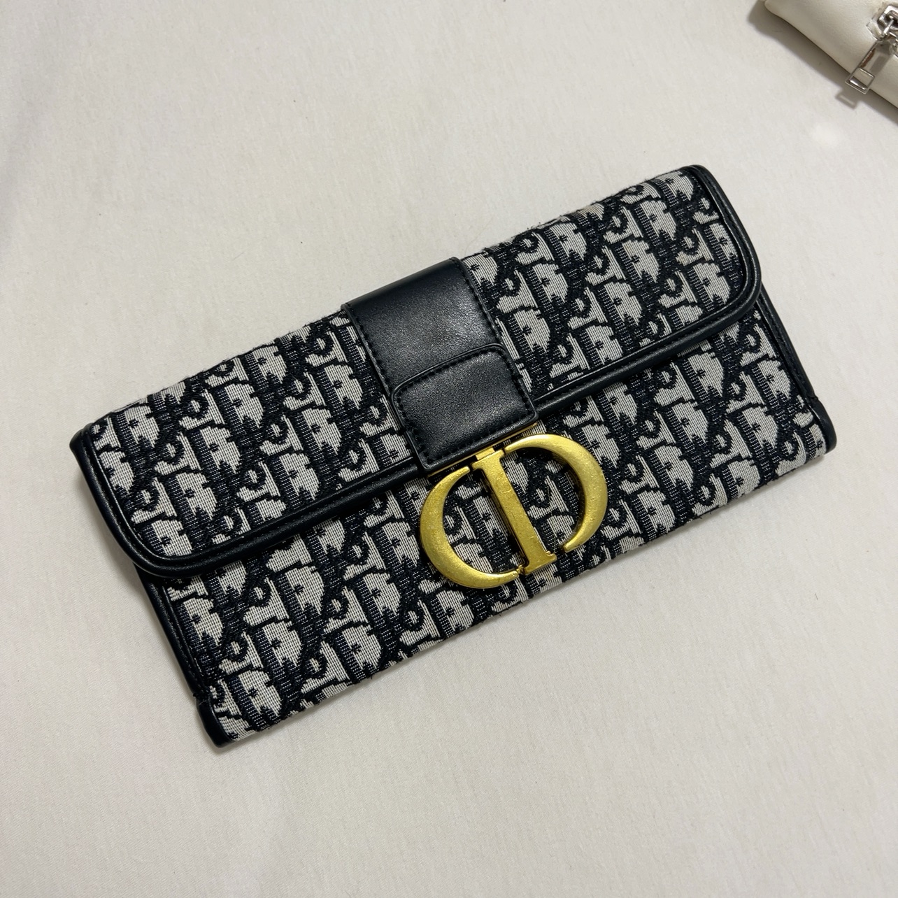 קלאץ / ארנק גדול של דיור