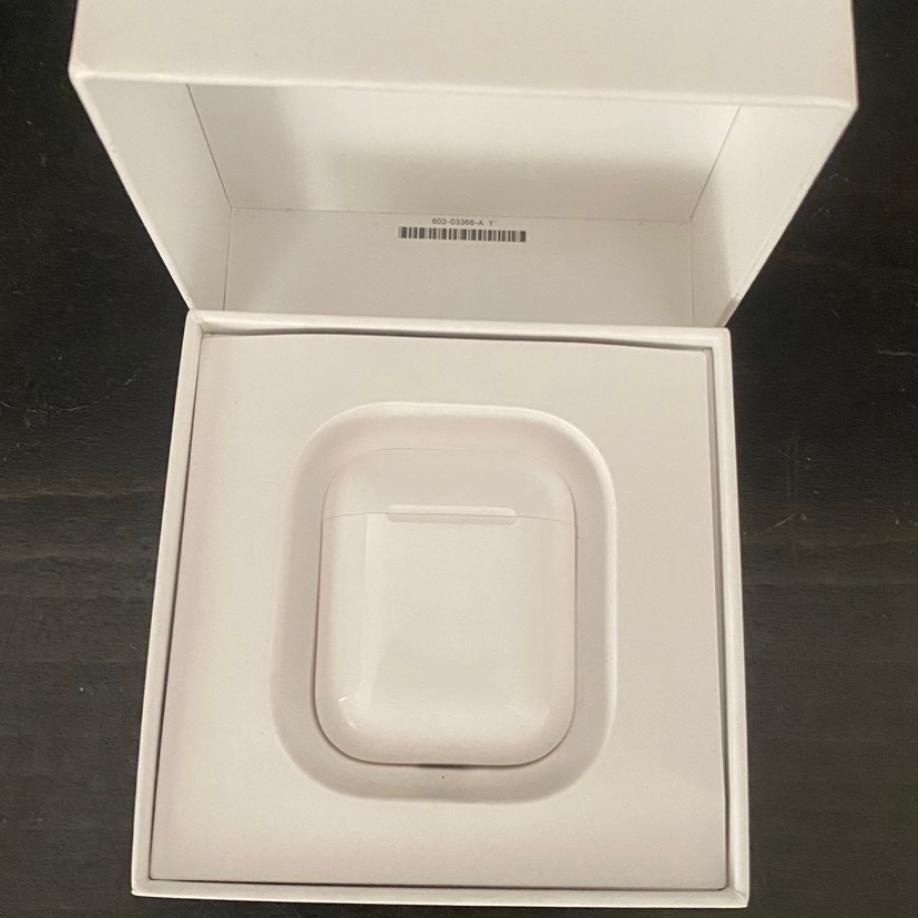 איירפודס מקורי במצב שמור 