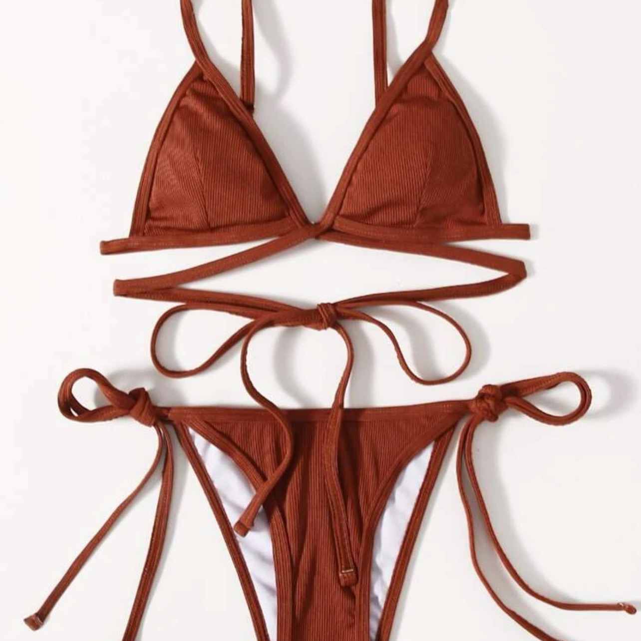 בגד ים חום עם קשירות